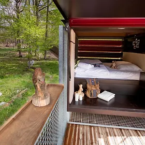 villa-les-tanieres-du-zoosafari-de-thoiry.hotels-rhonealpes.com/